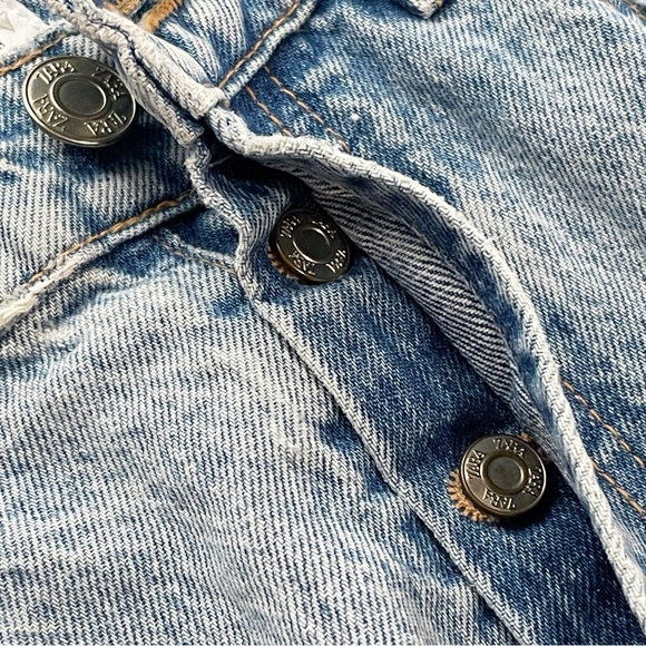 Zara High Rise Light Wash Mother Style Jeans Raw Hem Denim Button Women’s Size 6 - Picture 11 of 14